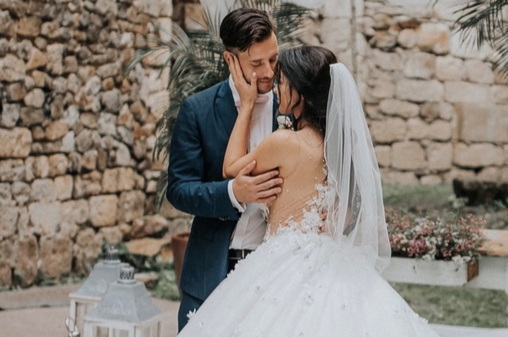 Sanja Grohar Kovič po 14 letih zakona zdaj razkrila sočno podrobnost: z možem nista še niti enkrat ... (foto: instagram.com/sanjagrohar/posnetek zaslona)