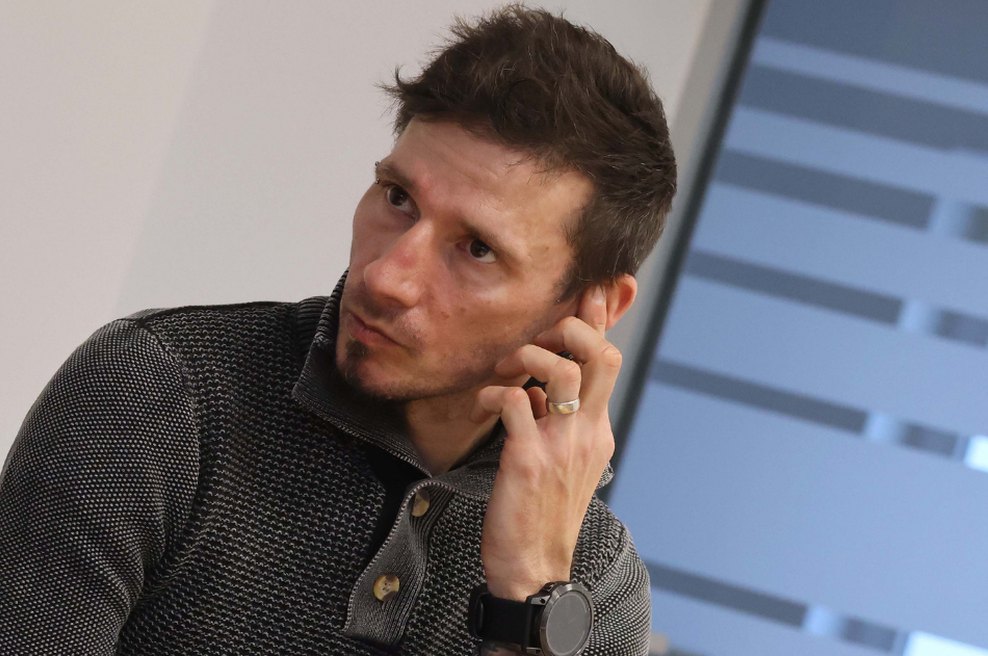 Robert Kranjec po hudi nesreči s kolesom zdaj razkril, kako je v resnici z njim: objavil fotografijo, ki pove vse (FOTO) (foto: Bobo)