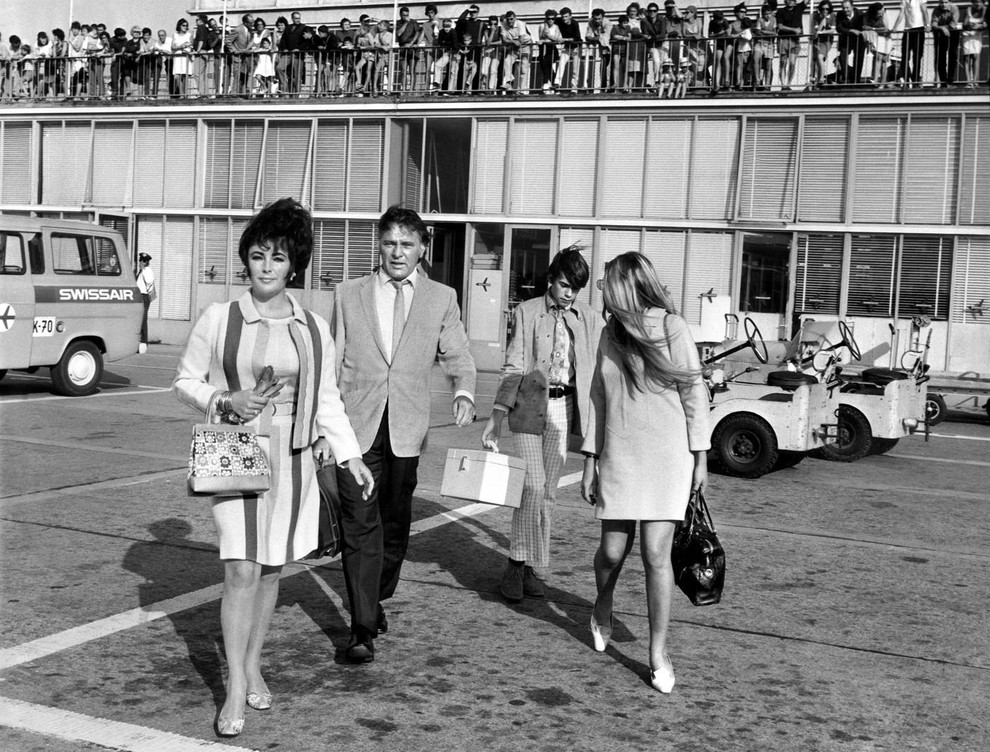 »Normalno je, da ima človek slabo mnenje o nekom, če se njegova žena pred njim spogleduje z drugim. Elizabeth Taylor …