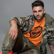 Iz garaže naravnost v Križanke: v Ljubljano na oder prihaja 23-letna TikTok senzacija (potem pa še koncert legende!)