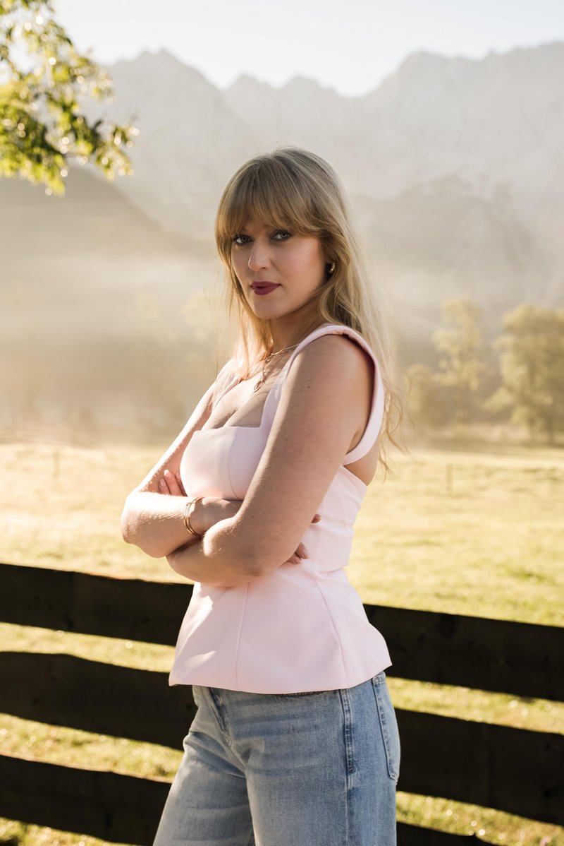 Nova serija pop tv Julita Kropec