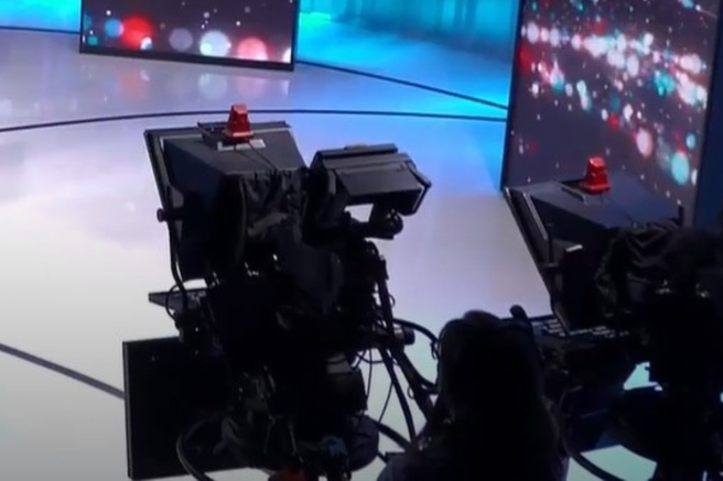 Znana TV-voditeljica z nacionalke po nesreči spet stopila pred kamere in zdaj čustveno izlila dušo: "Hvaležna sem, da sem živa"