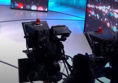 Znana TV-voditeljica z nacionalke po nesreči spet stopila pred kamere in zdaj čustveno izlila dušo: "Hvaležna sem, da sem živa"