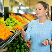 Pozimi kupujemo pomaranče in mandarine, pozabljamo pa na to močno sadje (pomaga pri hujšanju, holesterolu in pritisku)