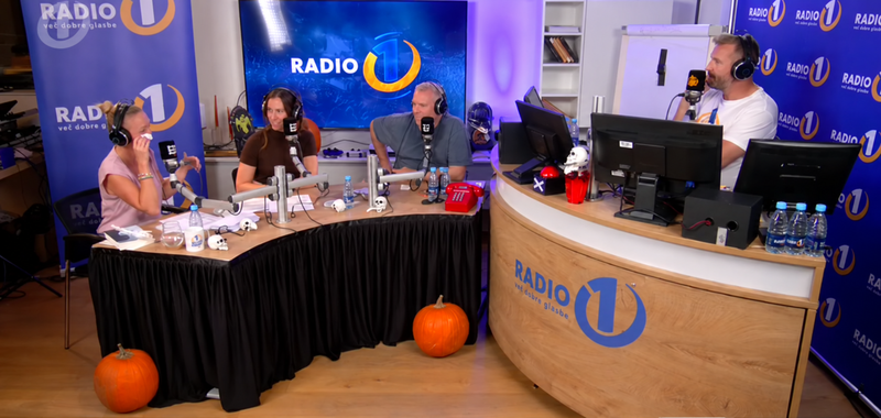 Denis Avdić Show Radio 1