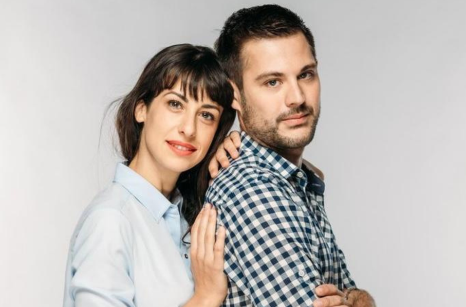 Gledalci POP TV so simpatično zamejsko Slovenko Laro Komar vzljubili v vlogi Irene v priljubljeni seriji Reka ljubezni, v kateri …