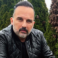 Strti Tony Cetinski na kolenih, svet se mu je sesul pred očmi: "Še enkrat bi rad slišal tvoj glas ..."
