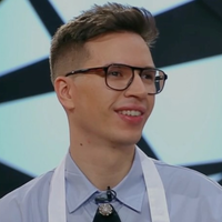Kaj je Ian Rožac iz MasterChefa počel na ljubljanskem maratonu? Njegova pozornost je bila namenjena prav posebni osebi