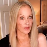 Christina Applegate v solzah o napačni diagnozi: "Spet sem na začetku!"