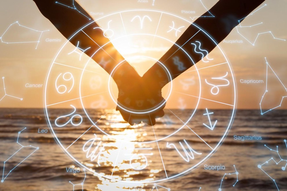 Po astroloških razlagah imajo lahko določena horoskopska znamenja podobne značaje, interese in načine komunikacije, medtem ko se druga med seboj …