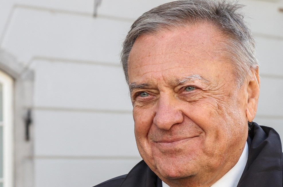 Zoran Janković ne skriva ničesar več: zdaj je razkril, kdo mu v resnici dela družbo na domačem kavču (foto: Marko Vavpotič/Bobo)