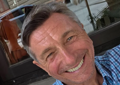Nihče ne more verjeti, da je Borut Pahor res naredil prav to, toda zdaj se je oglasil in brez sramu ustrelil: "A vam je tamala všeč?!"