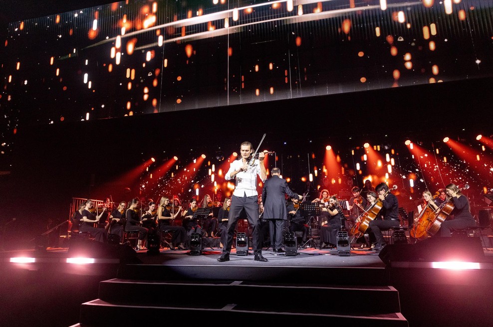 15 let Simfoničnega orkestra Cantabile: glasbeno veličastje bo povezalo začetek in sedanjost (foto: Valter Leban)