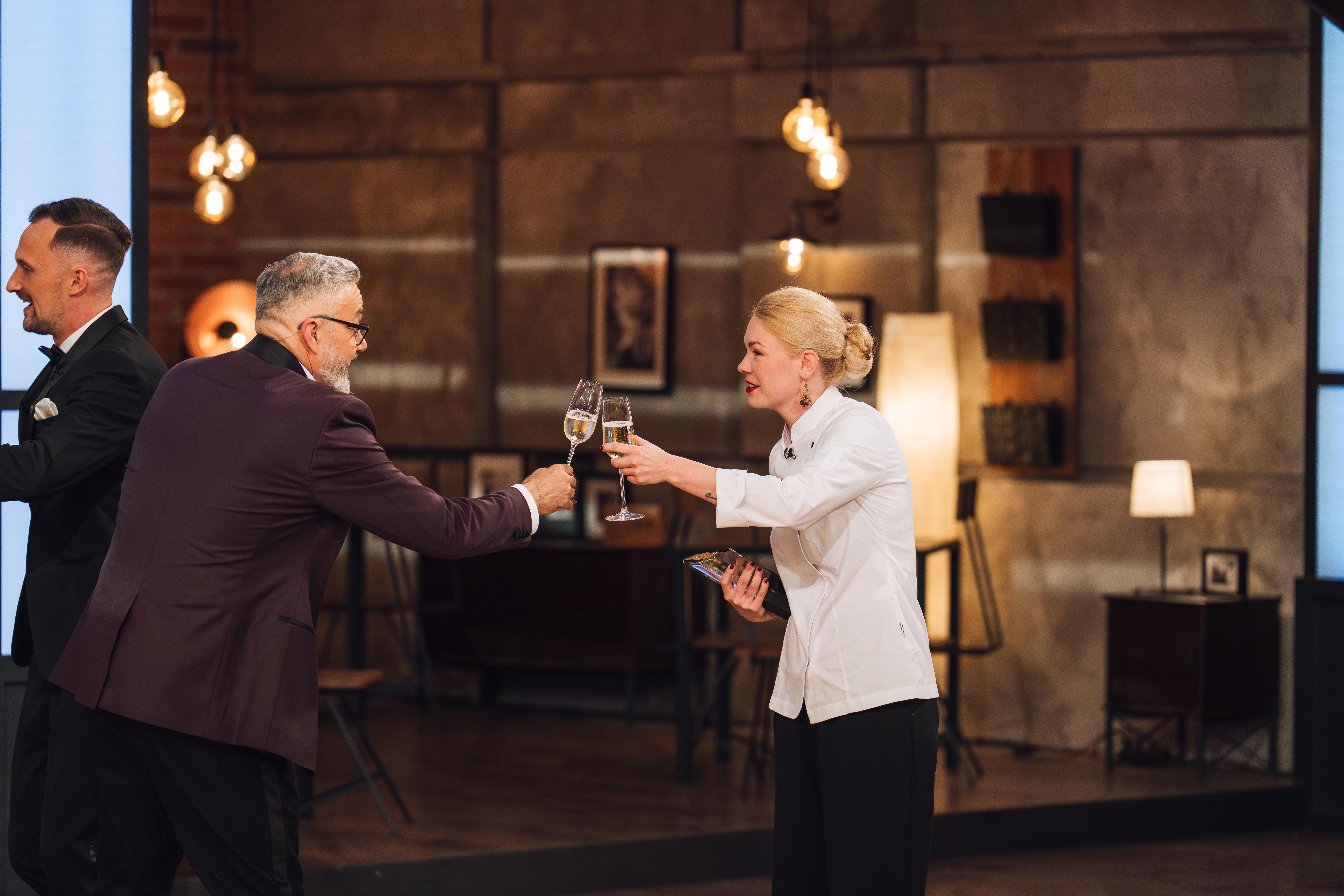 Miša Koplova potem, ko je v roke dobila MasterChef pokal: "Občutki so nepopisni" (FOTO)