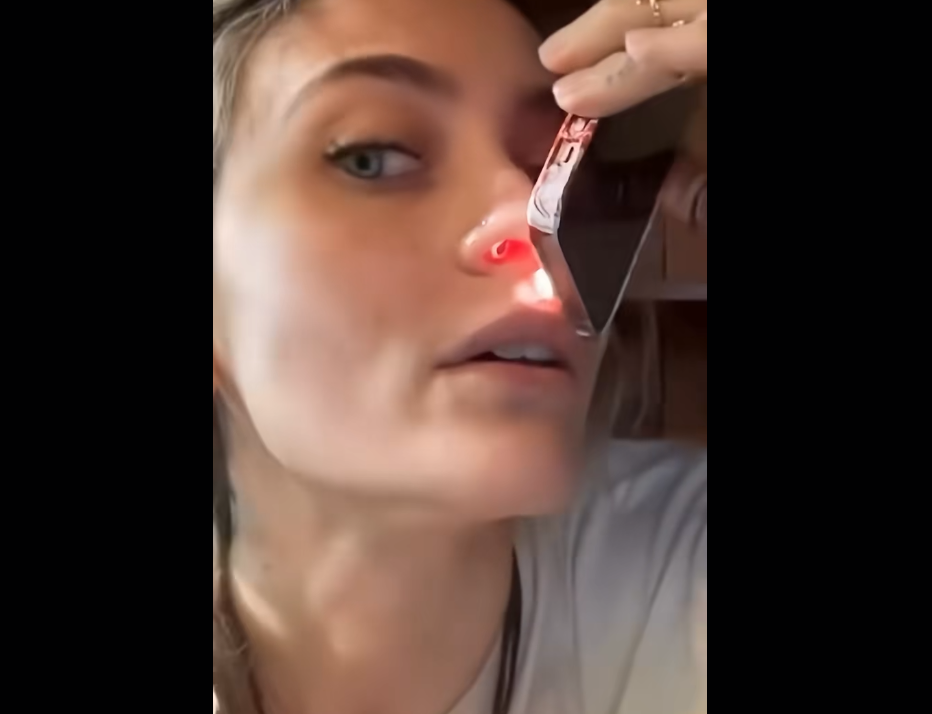 Paris Jackson razkrila hude posledice zlorabe drog: "Ko diham skozi nos, se sliši glasen žvižg"